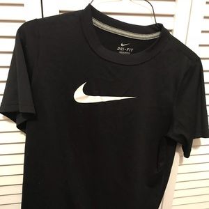 Medium Black nike Shirt